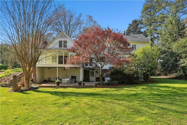 855 Old Creek Trail, Atlanta, GA 30328