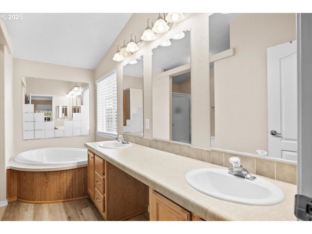 145 SAMANTHA Way, Canyonville, OR 97417