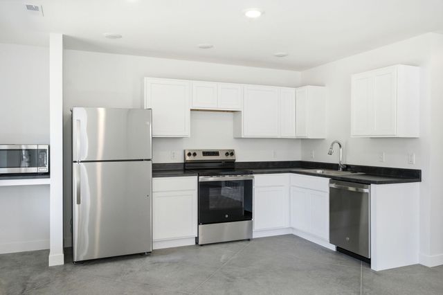 605 N 4TH ST 100, Columbia, MO 65201
