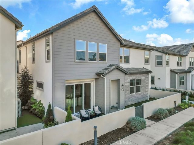 214 Tank, Irvine, CA 92618