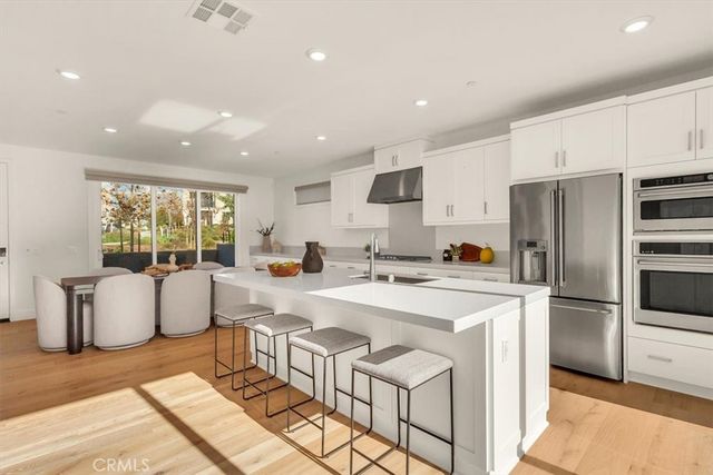 214 Tank, Irvine, CA 92618