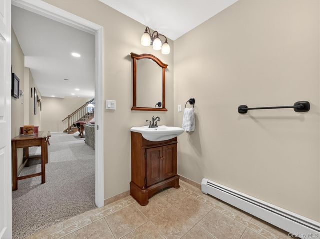 22 E Mayer Drive, Suffern, NY 10901