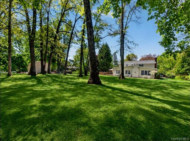 22 E Mayer Drive, Suffern, NY 10901