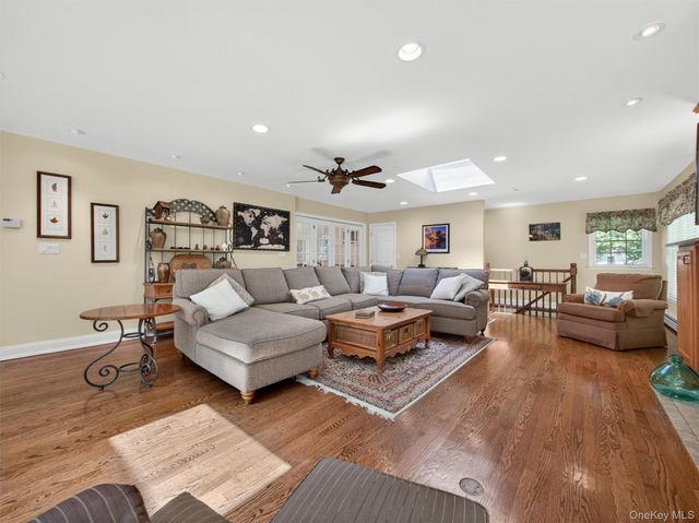 22 E Mayer Drive, Suffern, NY 10901