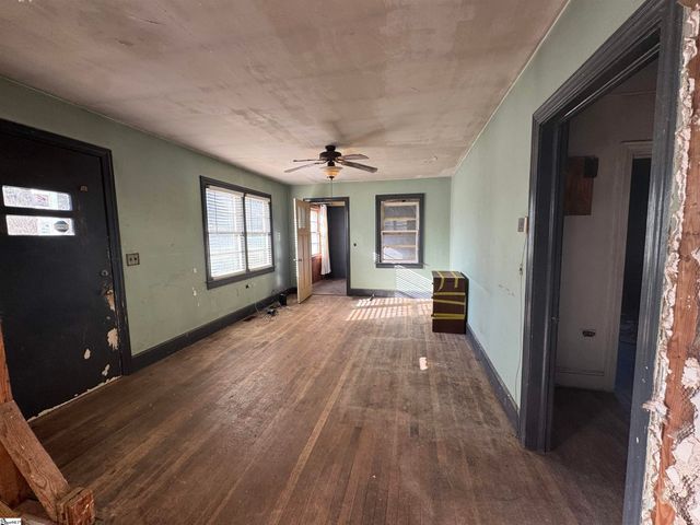 7 Valley Road, Travelers Rest, SC 29690