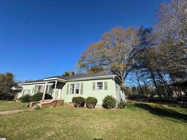 7 Valley Road, Travelers Rest, SC 29690
