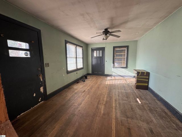 7 Valley Road, Travelers Rest, SC 29690