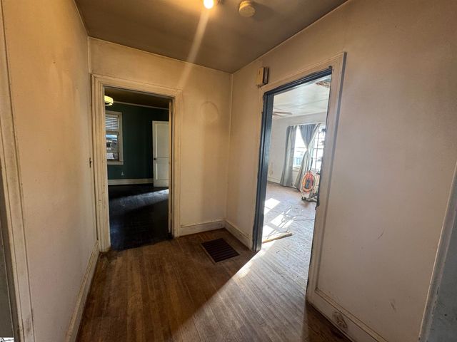 7 Valley Road, Travelers Rest, SC 29690