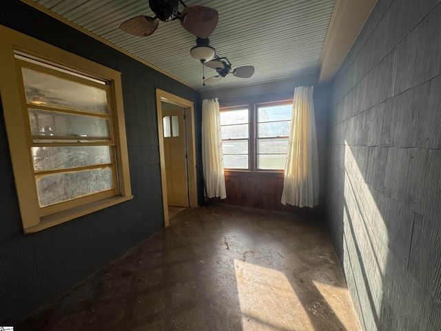 7 Valley Road, Travelers Rest, SC 29690