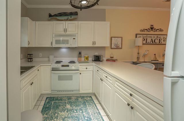 4241 Hibiscus Dr. Unit 102, Little River, SC 29566