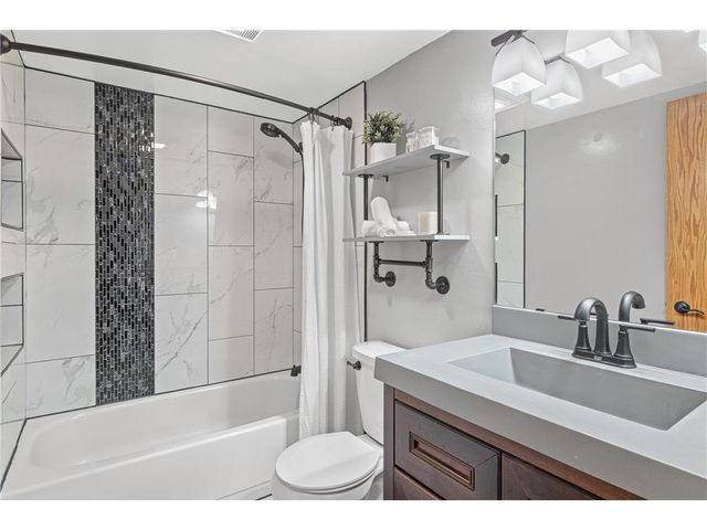 1757 220th Avenue, New Richmond, WI 54017