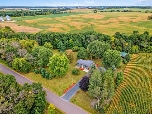 1757 220th Avenue, New Richmond, WI 54017