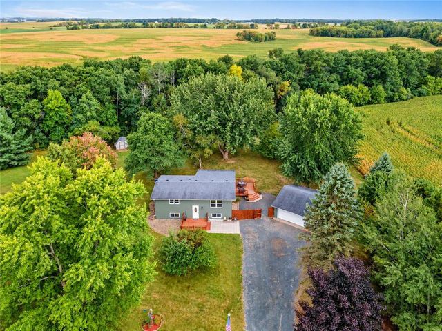 1757 220th Avenue, New Richmond, WI 54017