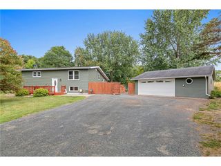 1757 220th Avenue, New Richmond, WI 54017
