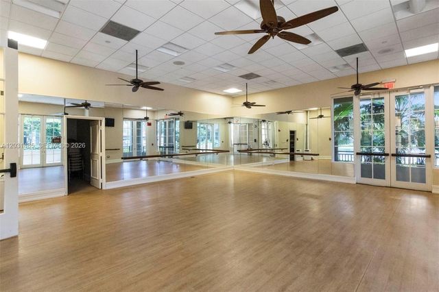 16132 Emerald Estates Dr, Weston, FL 33331