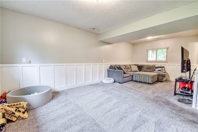 5817 Fenwood Court, Mentor On The Lake, OH 44060