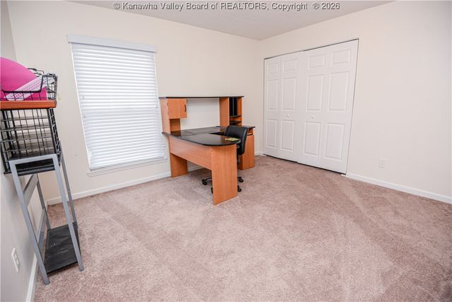 104 Trappers Place, Charleston, WV 25314