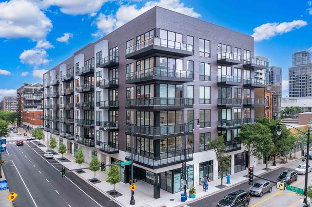 812 W Adams Street 301, Chicago, IL 60607