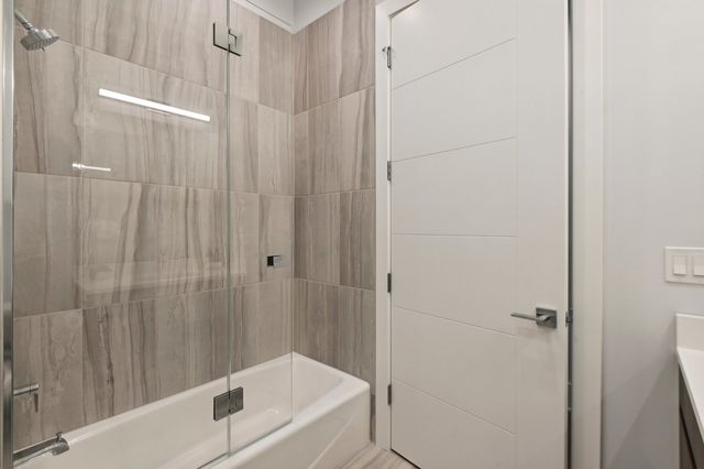 812 W Adams Street 301, Chicago, IL 60607