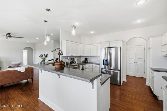 1390 County Road 3051, Athens, TN 37303