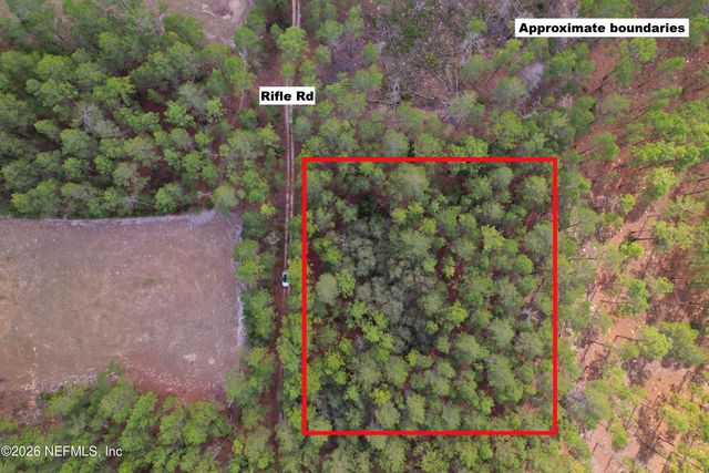 215 RIFLE Road, Florahome, FL 32140