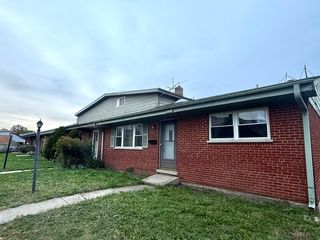 9501 Terrace Place, Des Plaines, IL 60016