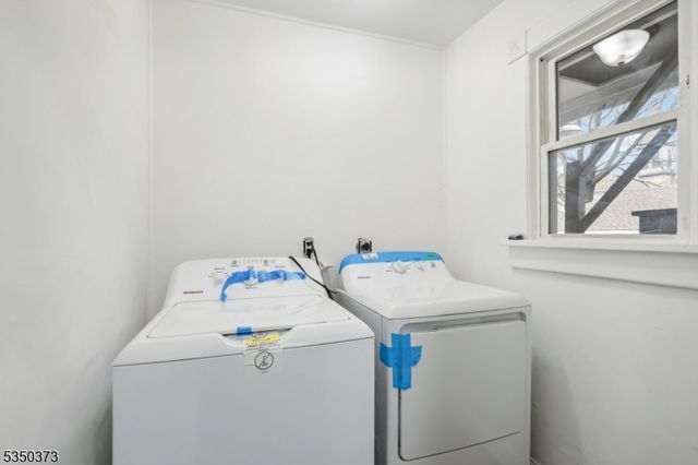 621 Roosevelt Ave, Carteret Boro, NJ 07008