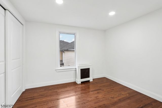 621 Roosevelt Ave, Carteret Boro, NJ 07008