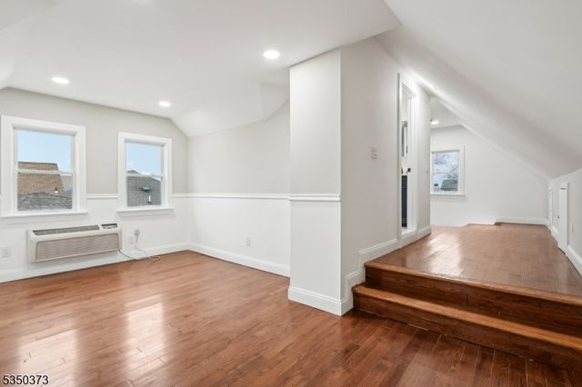 621 Roosevelt Ave, Carteret Boro, NJ 07008