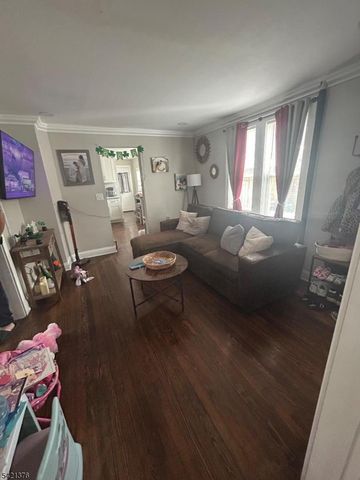 621 Roosevelt Ave, Carteret Boro, NJ 07008