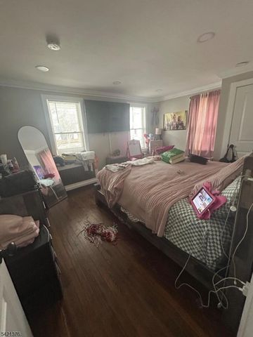 621 Roosevelt Ave, Carteret Boro, NJ 07008