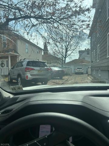 621 Roosevelt Ave, Carteret Boro, NJ 07008