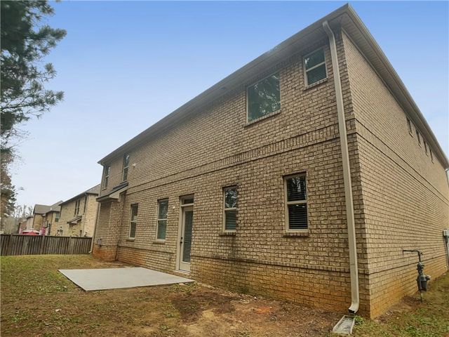 412 Live Oak Pass, Loganville, GA 30052