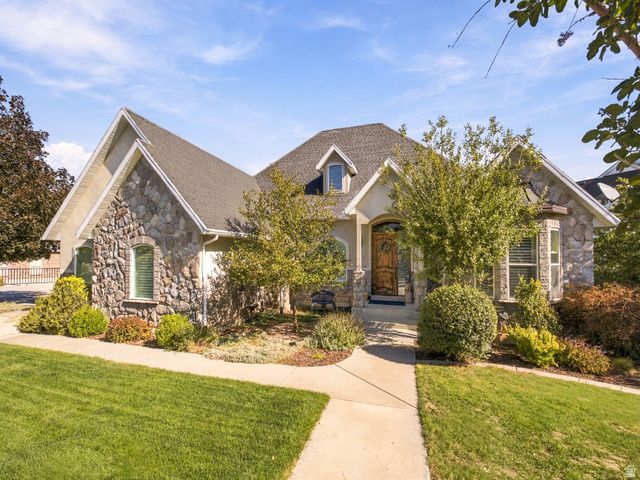 92 W SALEM HILLS DR, Elk Ridge, UT 84651
