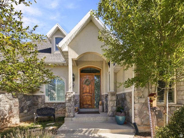 92 W SALEM HILLS DR, Elk Ridge, UT 84651