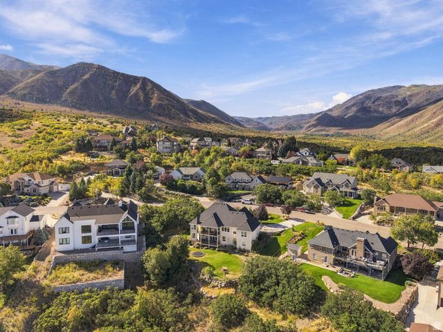 92 W SALEM HILLS DR, Elk Ridge, UT 84651