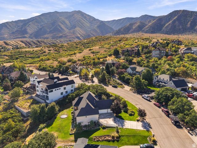 92 W SALEM HILLS DR, Elk Ridge, UT 84651