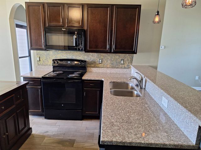 2708 Desert Rose St., Little River, SC 29566