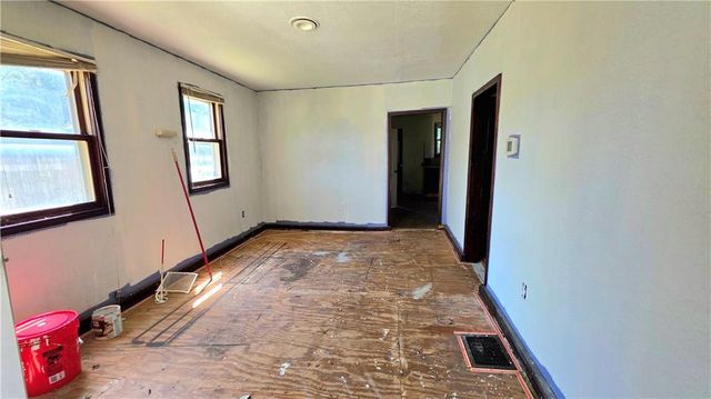 520 N Garland Avenue, Kansas City, MO 64120