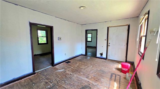 520 N Garland Avenue, Kansas City, MO 64120