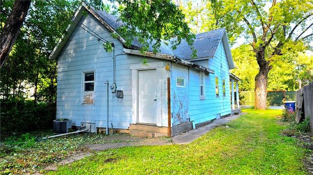 520 N Garland Avenue, Kansas City, MO 64120