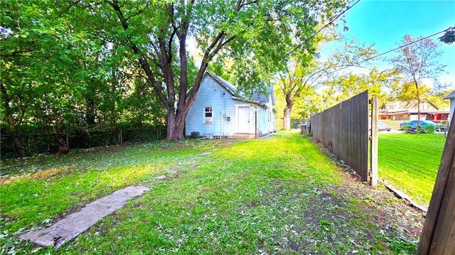 520 N Garland Avenue, Kansas City, MO 64120
