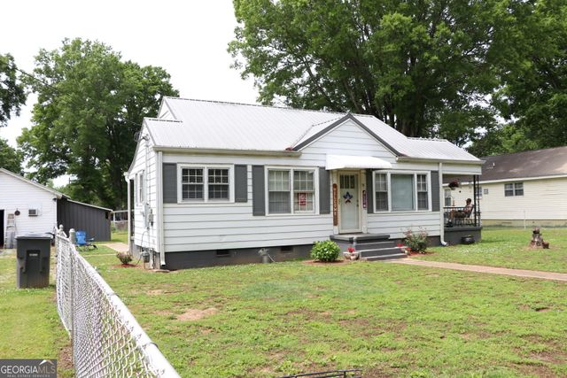 95 Cherry Street, Trion, GA 30753