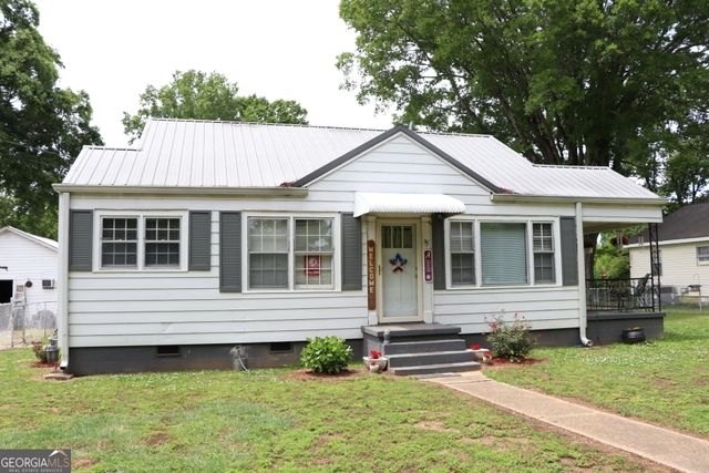 95 Cherry Street, Trion, GA 30753