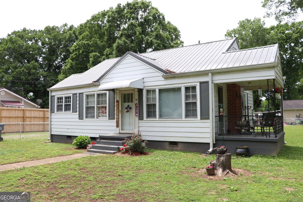 95 Cherry Street, Trion, GA 30753