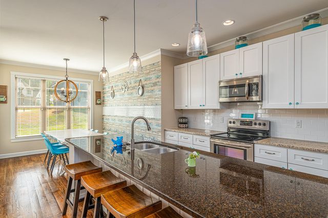 7724 Peppertree Drive, Ooltewah, TN 37363