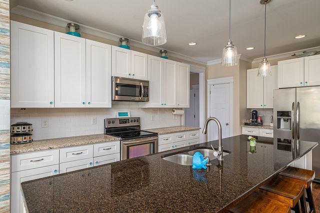 7724 Peppertree Drive, Ooltewah, TN 37363