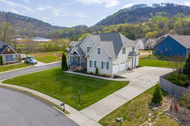7724 Peppertree Drive, Ooltewah, TN 37363