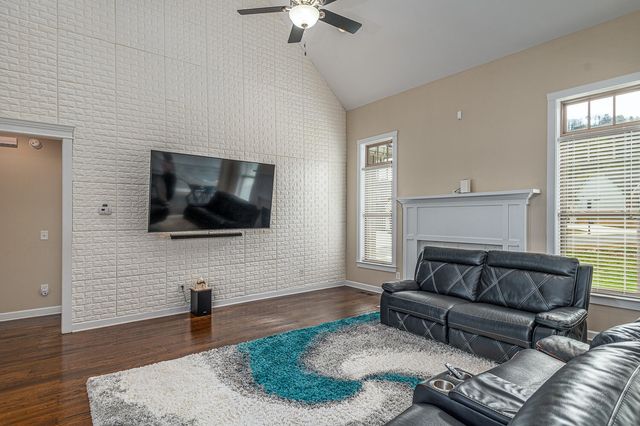 7724 Peppertree Drive, Ooltewah, TN 37363