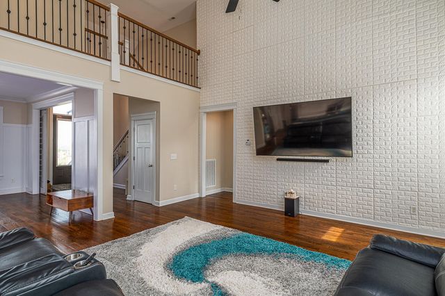 7724 Peppertree Drive, Ooltewah, TN 37363